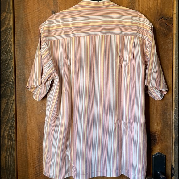 NWOT Tommy Bahama Button Up - Picture 5 of 5